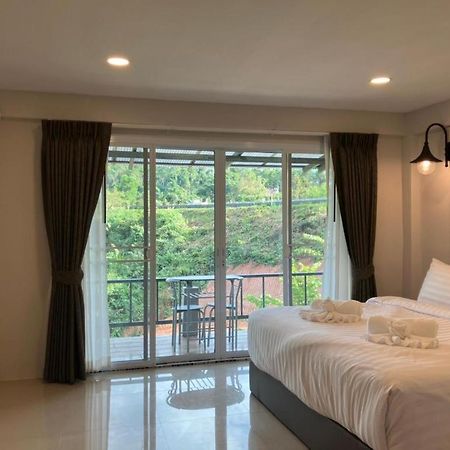 Route12 Otel Khao Kho Dış mekan fotoğraf