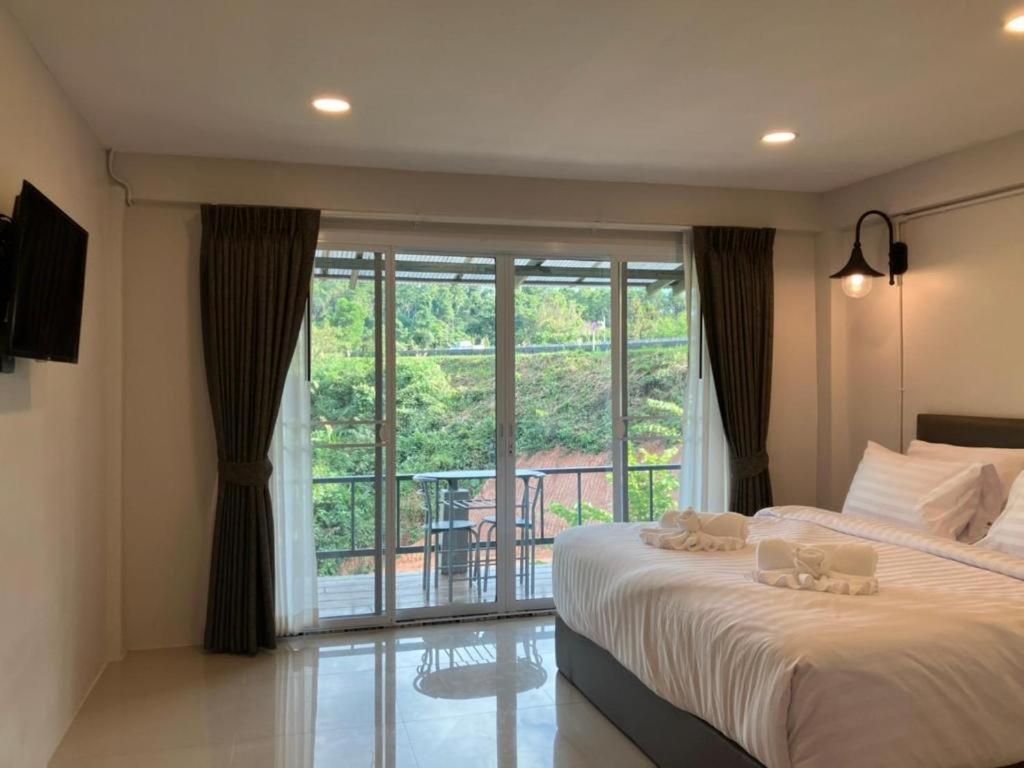 Route12 Otel Khao Kho Dış mekan fotoğraf