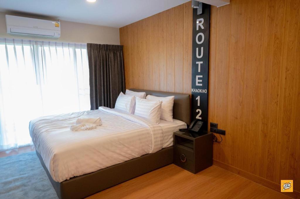 Route12 Otel Khao Kho Dış mekan fotoğraf